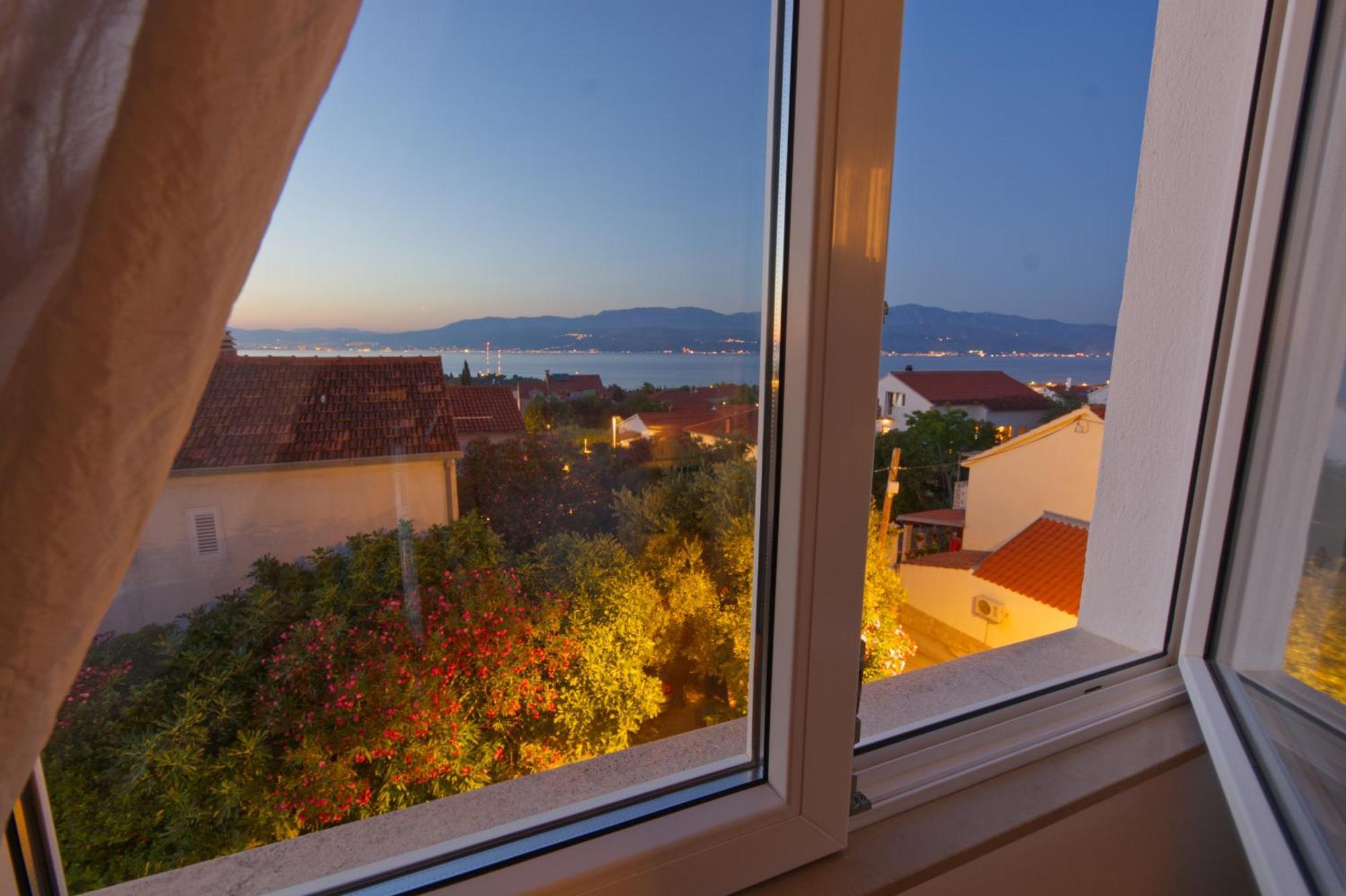 Apartments Residence Sunce Supetar - Cozy Base To Stay And Explore Island Brac Free Parking 外观 照片