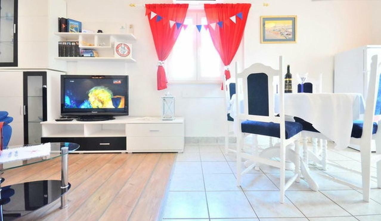 Apartments Residence Sunce Supetar - Cozy Base To Stay And Explore Island Brac Free Parking 外观 照片