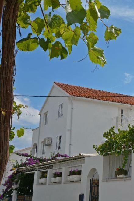 Apartments Residence Sunce Supetar - Cozy Base To Stay And Explore Island Brac Free Parking 外观 照片