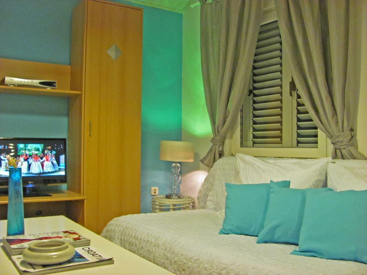 Apartments Residence Sunce Supetar - Cozy Base To Stay And Explore Island Brac Free Parking 外观 照片