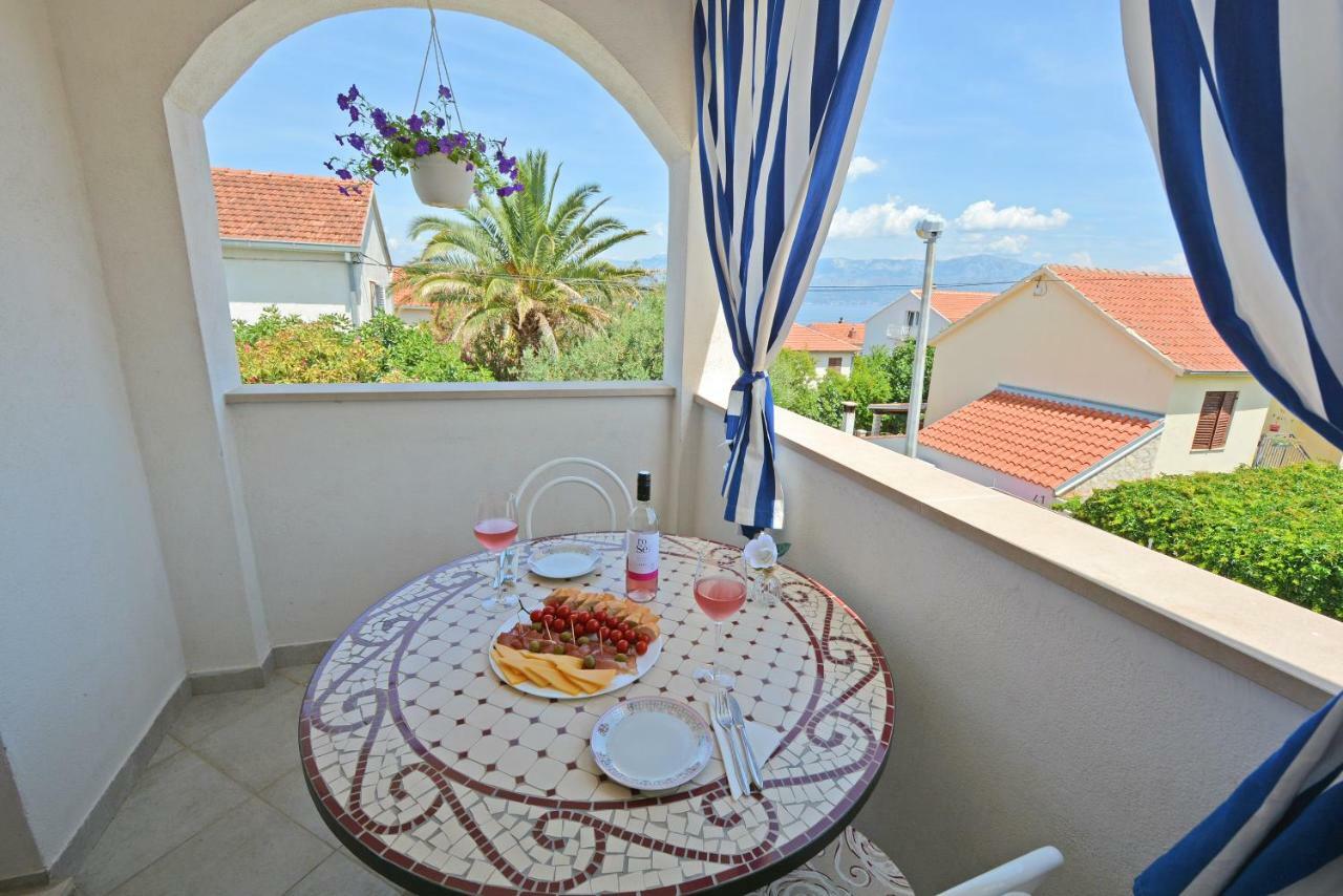 Apartments Residence Sunce Supetar - Cozy Base To Stay And Explore Island Brac Free Parking 外观 照片