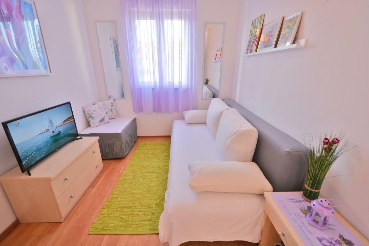 Apartments Residence Sunce Supetar - Cozy Base To Stay And Explore Island Brac Free Parking 外观 照片